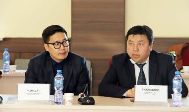 Дэд сайд Г.Батсуурь Дархан, Сэлэнгийн малчин, тариаланчидтай уулзлаа